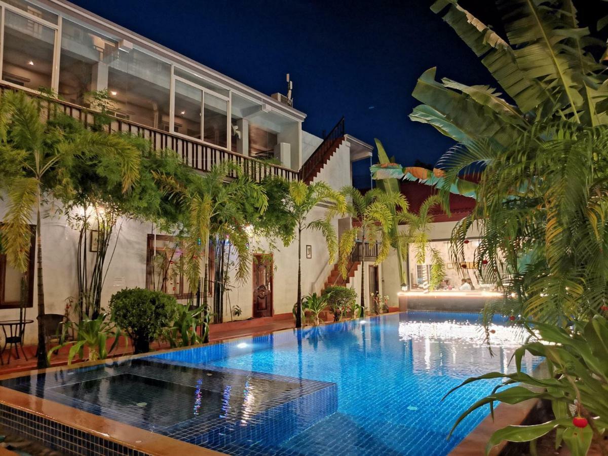 Golden Bakong Boutique Hotel Siem Reap Exterior photo